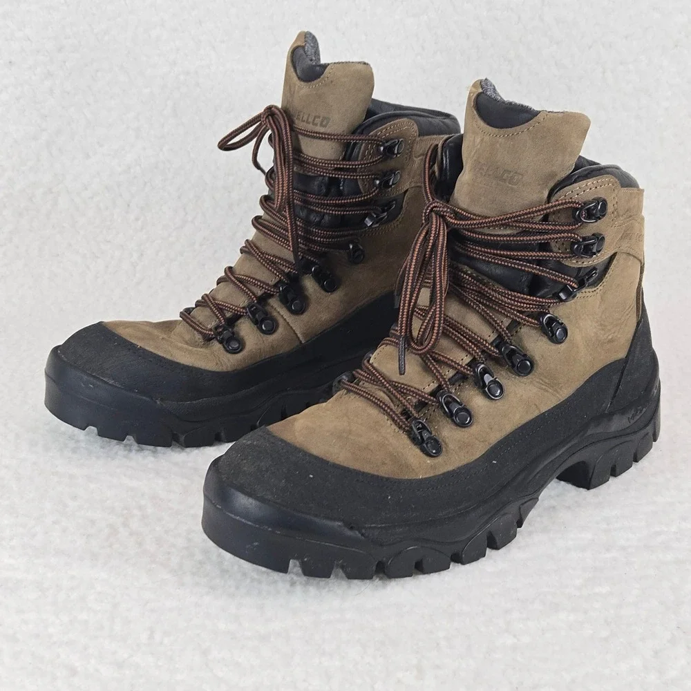 Wellco Mens Hiking Boots 9R Tan Black Leather Tactical Vibram Gorpcore 87500-007